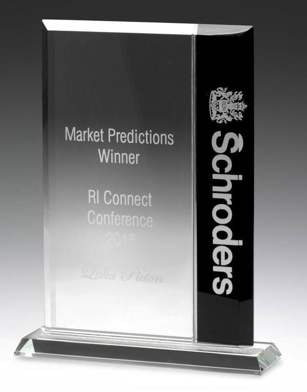 Black & Clear Award