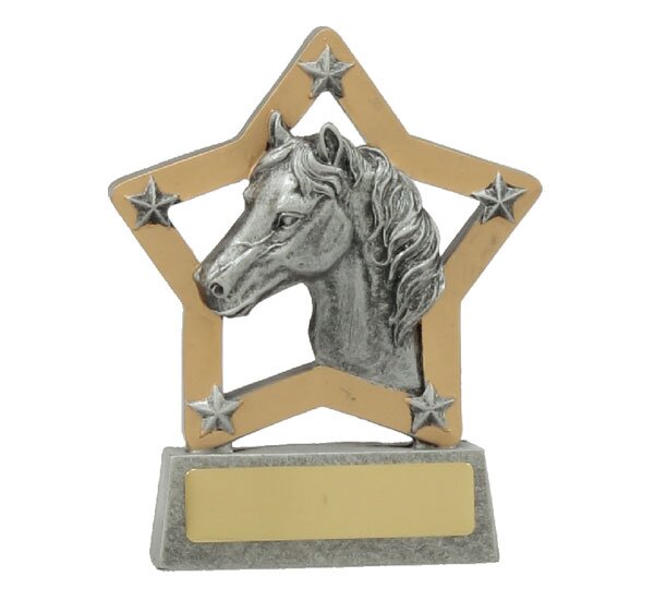 Horse Head Wreath